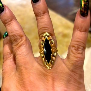 Black Hills Gold ring five 5 1/2 with Onyx